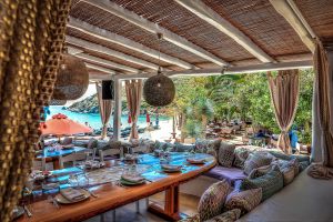 Dining reservations and hotel and villas accommodation